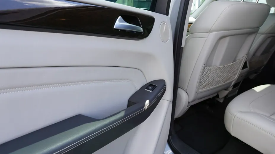 MERCEDES-BENZ ML -