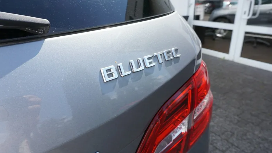 MERCEDES-BENZ ML -