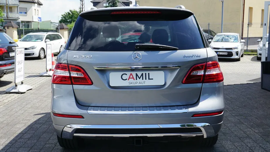 MERCEDES-BENZ ML -