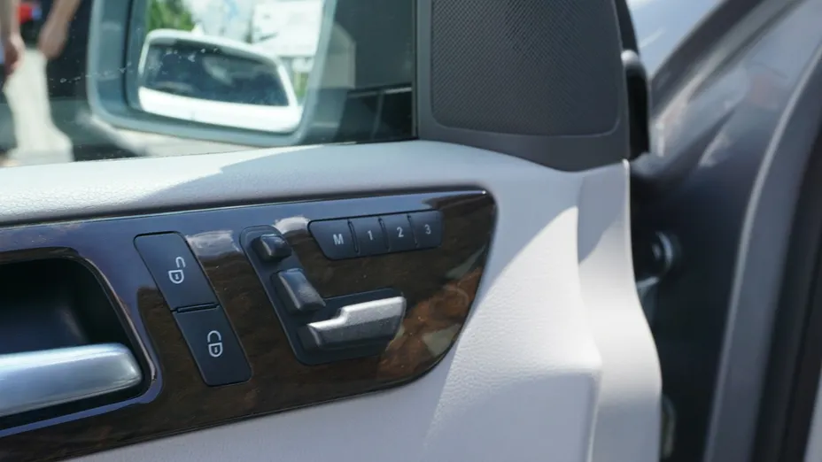 MERCEDES-BENZ ML -