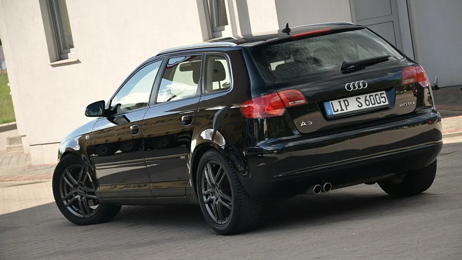AUDI A3 Sportback -