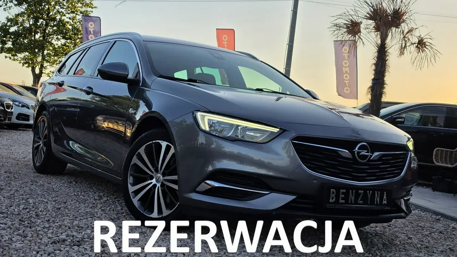 OPEL Insignia -