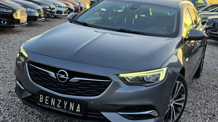 OPEL Insignia -