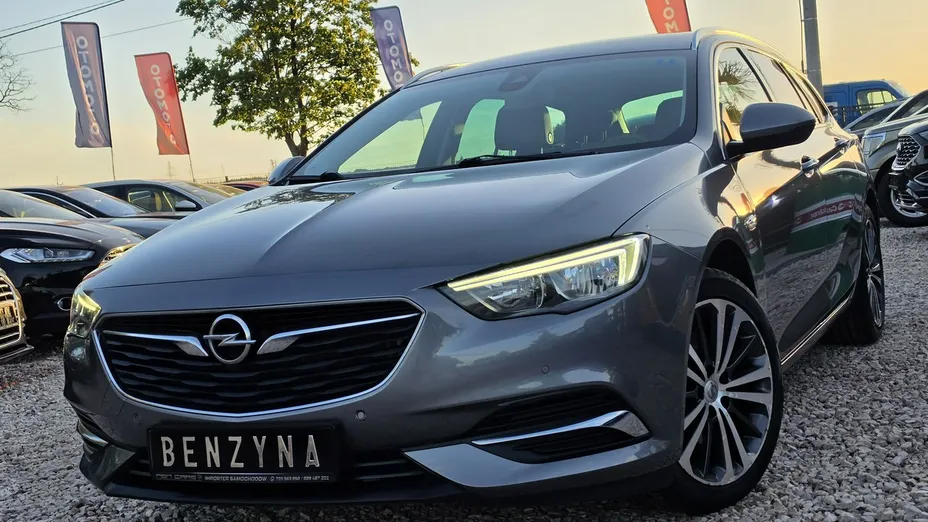 OPEL Insignia -