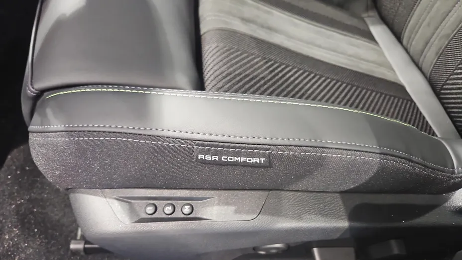 PEUGEOT 308 308 1.2 mHEV GT Exclusive S&S e-DCS6 Nowy