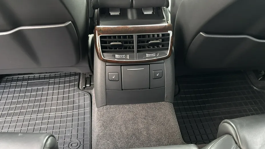 AUDI A8 -