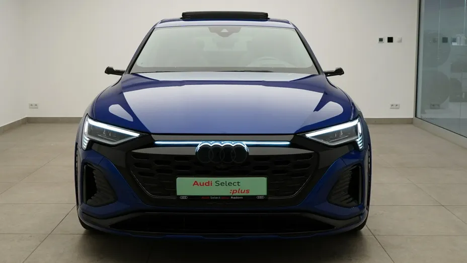 AUDI SQ8 e-tron -
