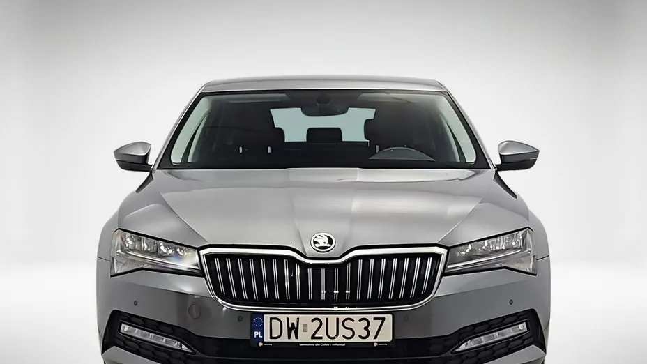 SKODA Superb -