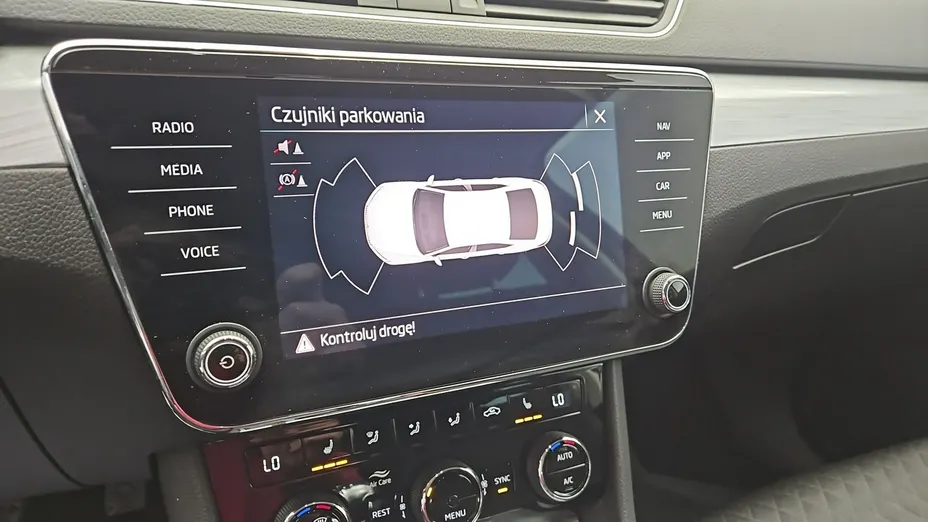 SKODA Superb -