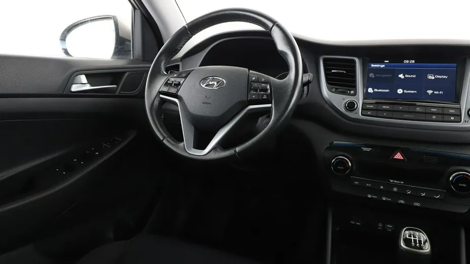 HYUNDAI Tucson -