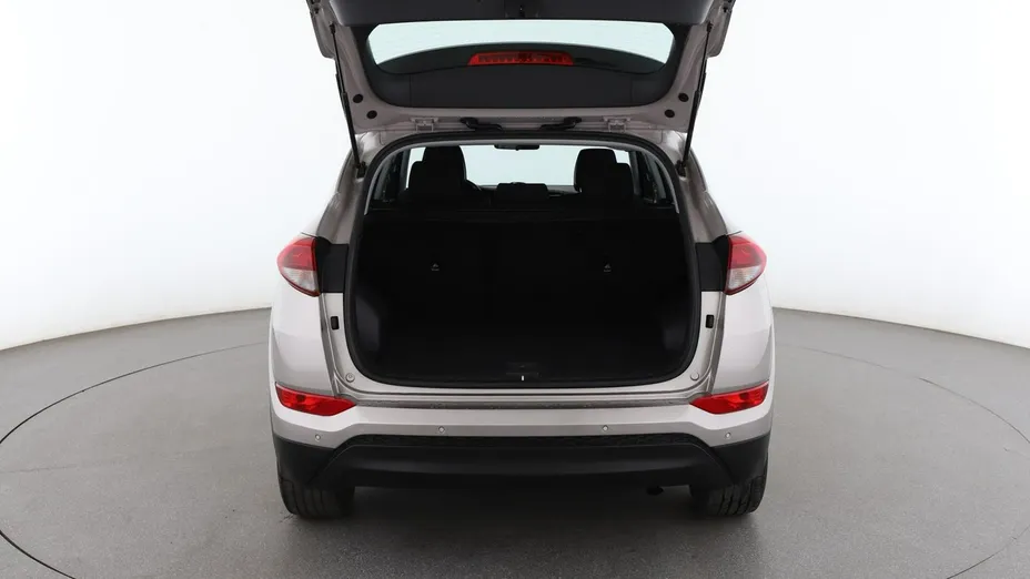 HYUNDAI Tucson -