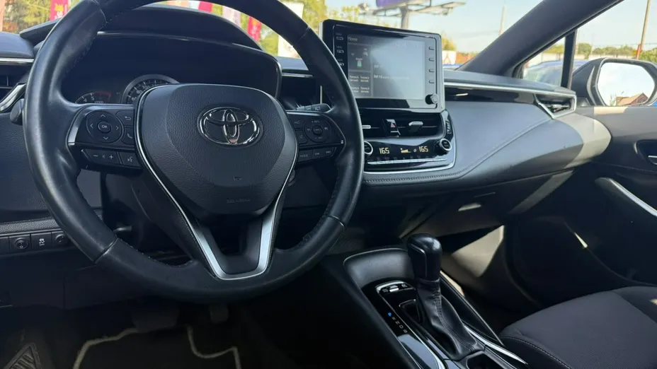 TOYOTA Corolla -