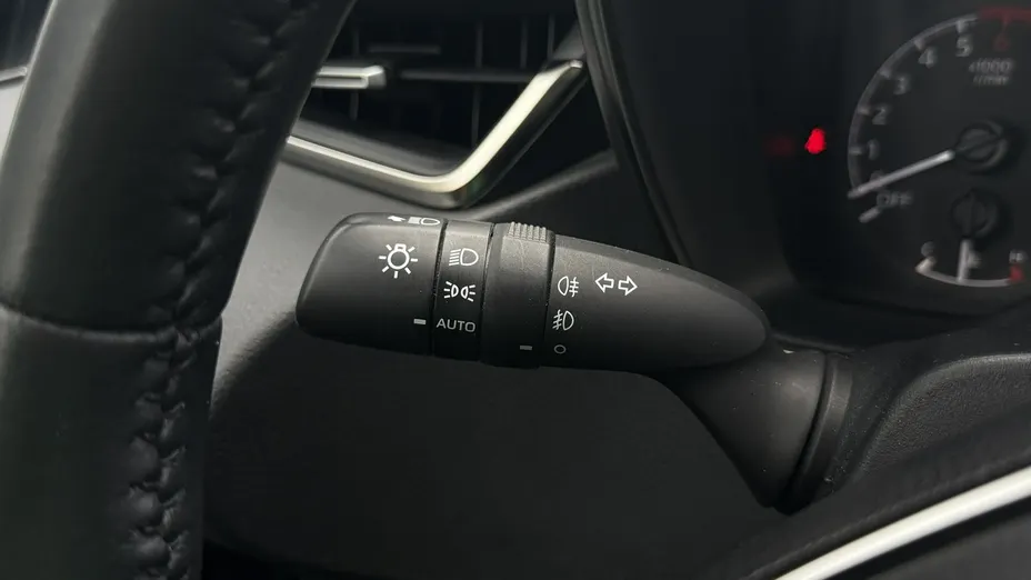 TOYOTA Corolla -
