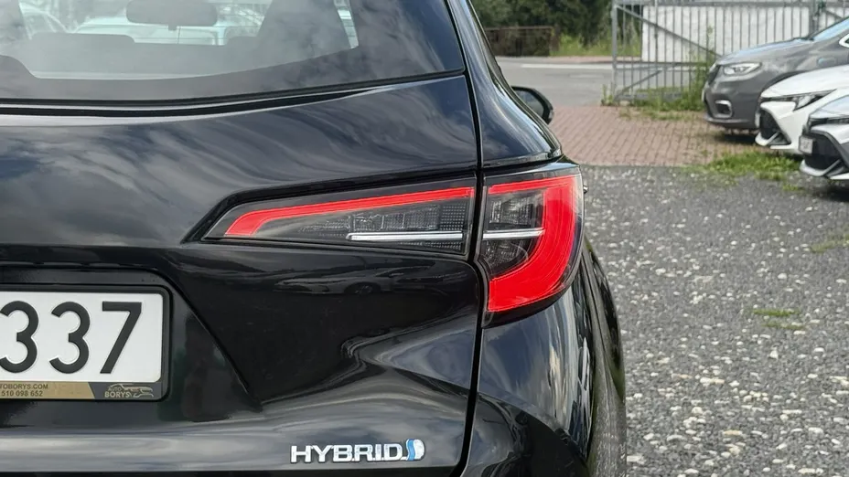 TOYOTA Corolla -