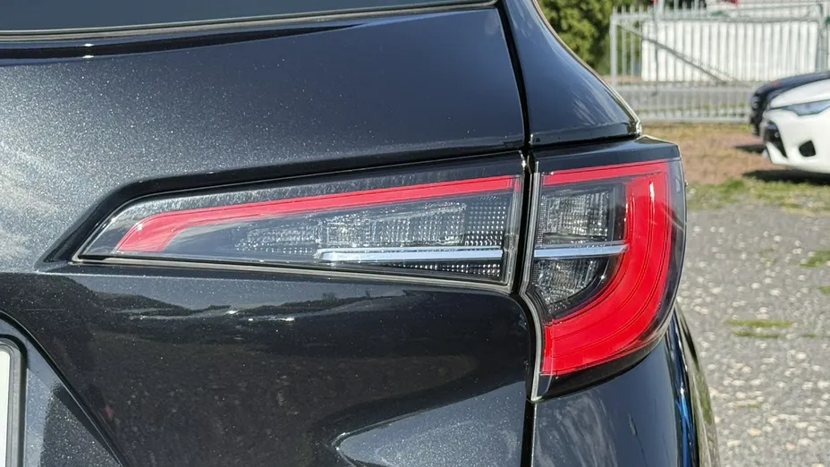 TOYOTA Corolla -