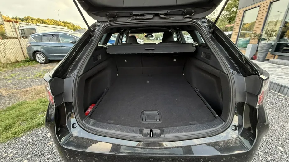 TOYOTA Corolla -