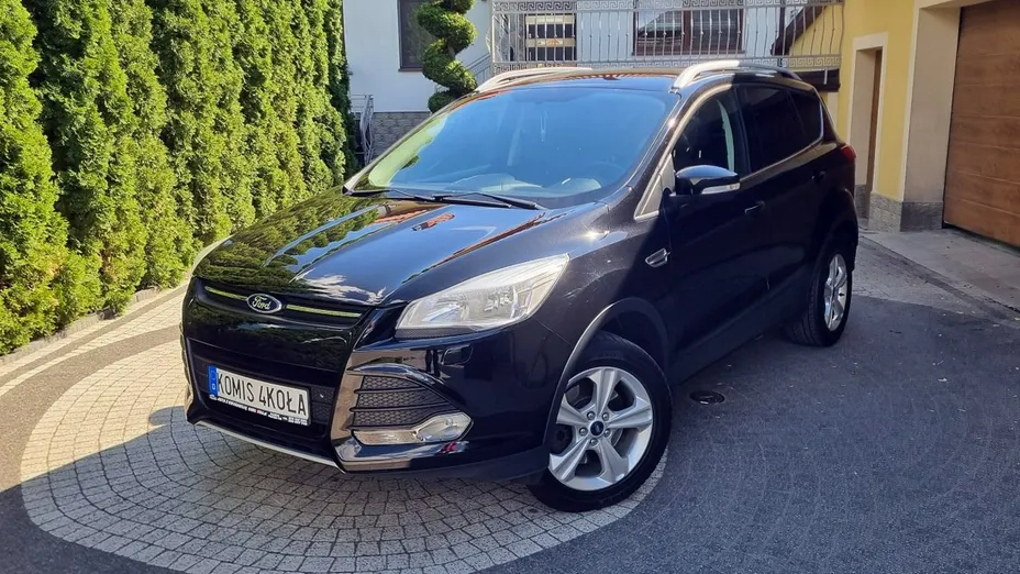 FORD Kuga -