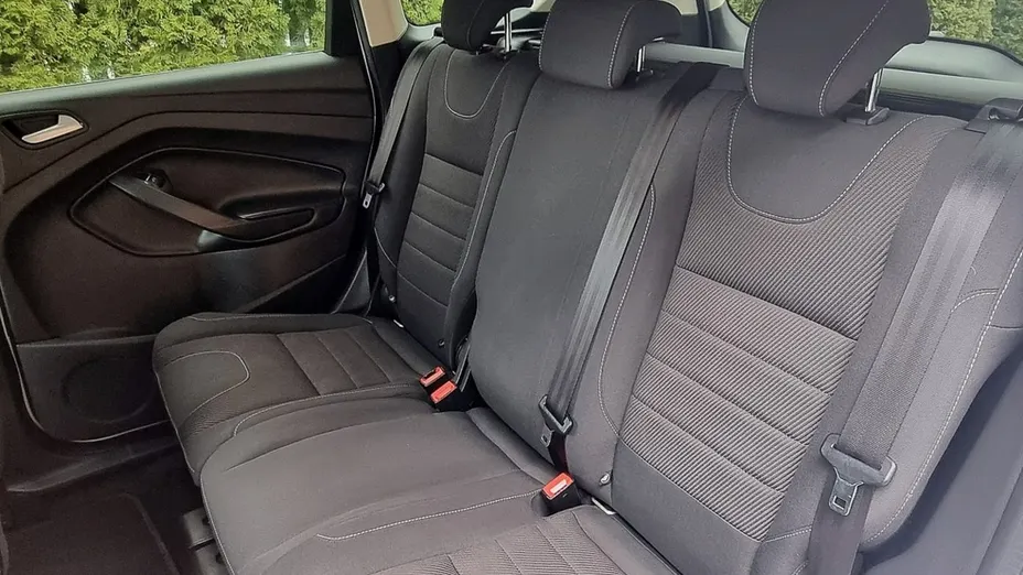 FORD Kuga -