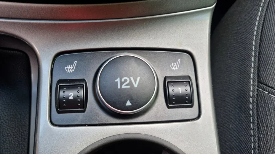 FORD Kuga -