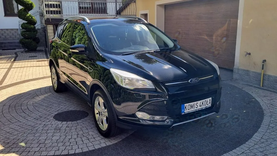 FORD Kuga -