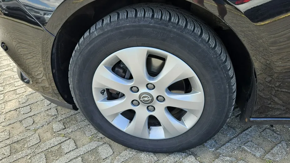 OPEL Zafira -