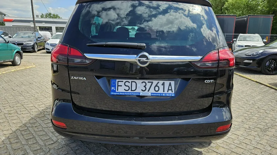 OPEL Zafira -