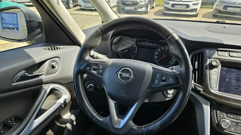 OPEL Zafira -
