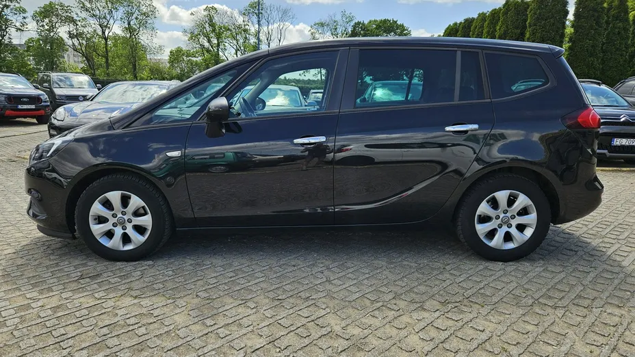 OPEL Zafira -