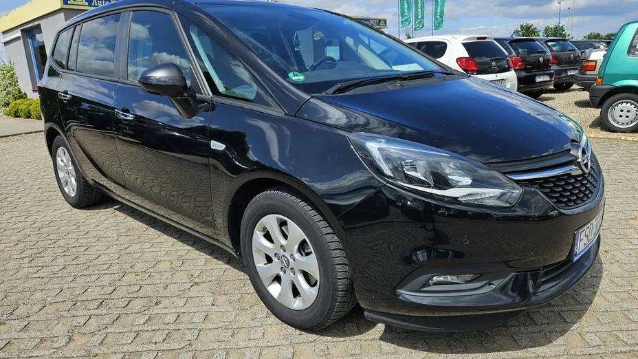 OPEL Zafira -