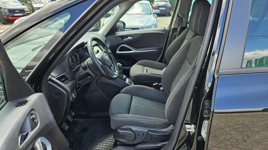 OPEL Zafira -