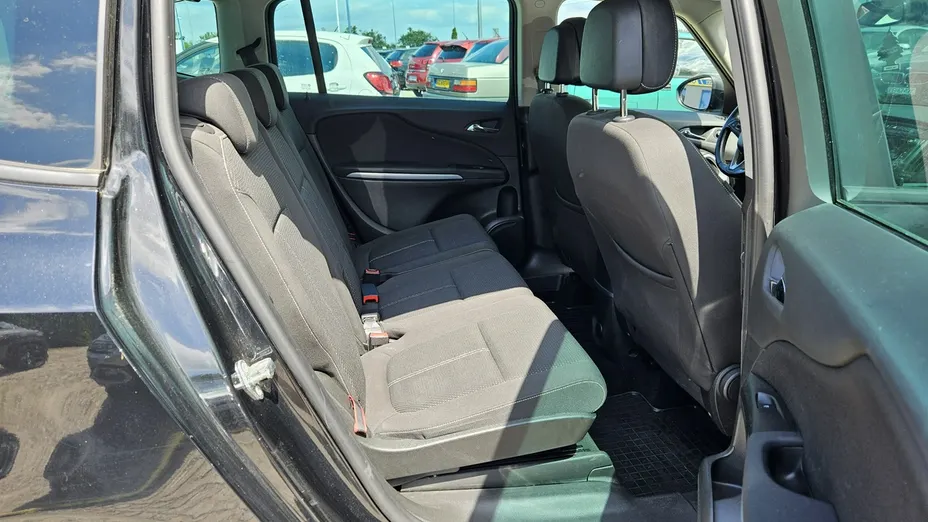 OPEL Zafira -