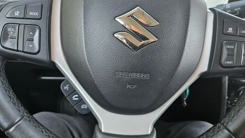 SUZUKI Vitara -