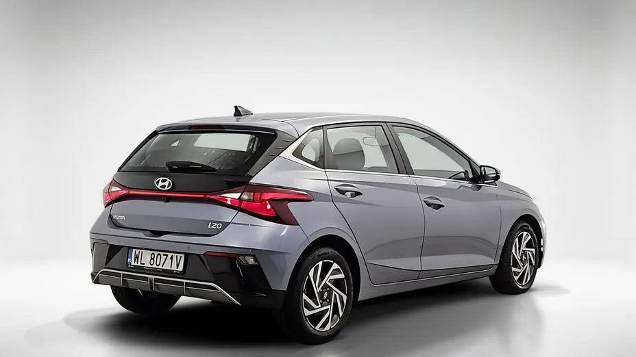 HYUNDAI i20 -