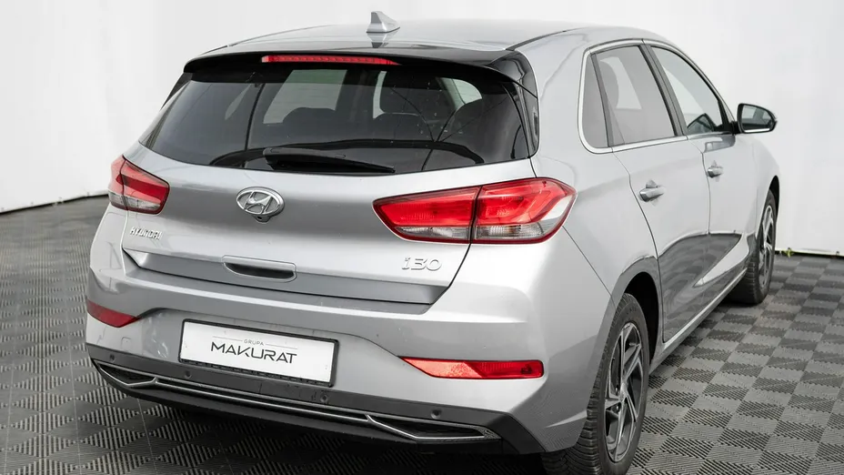 HYUNDAI i30 -