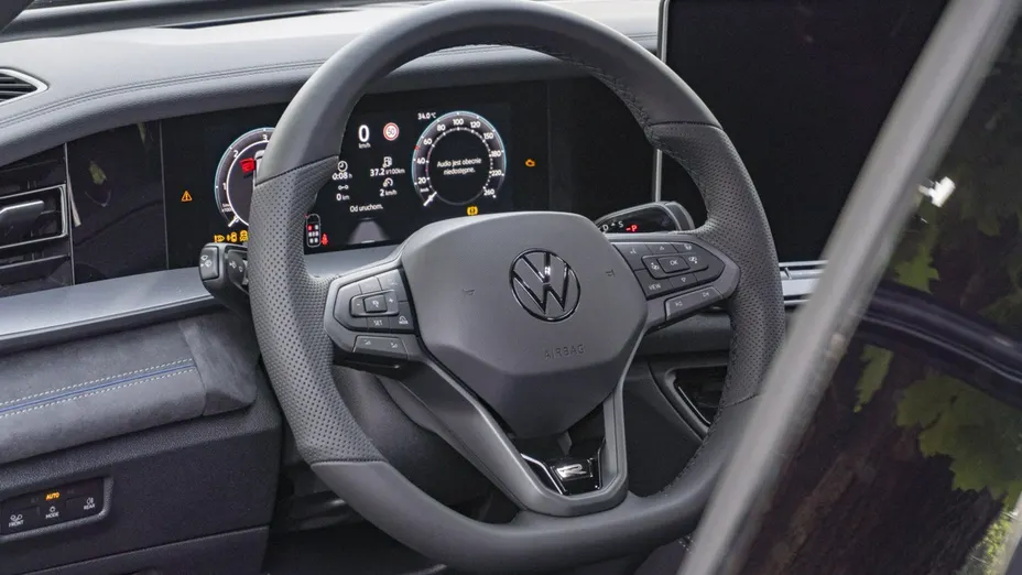 VOLKSWAGEN Tiguan -