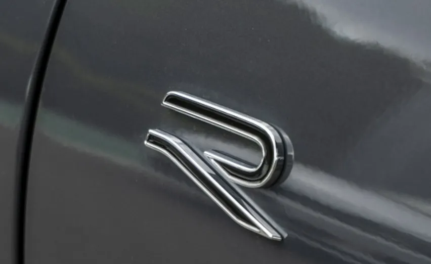 VOLKSWAGEN Tiguan -