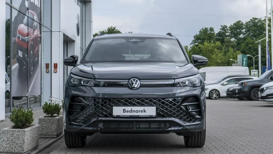 VOLKSWAGEN Tiguan -