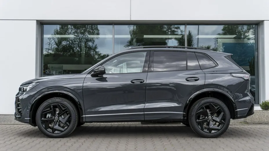 VOLKSWAGEN Tiguan -