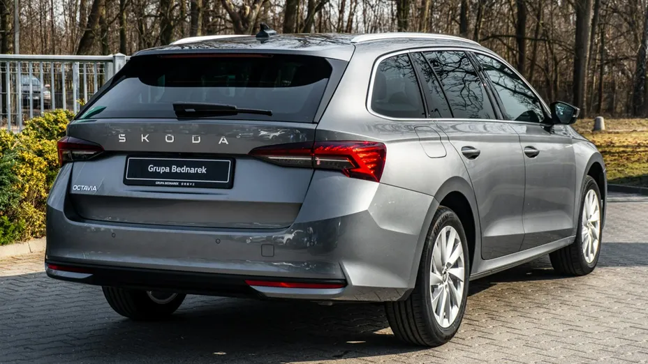 SKODA Octavia -