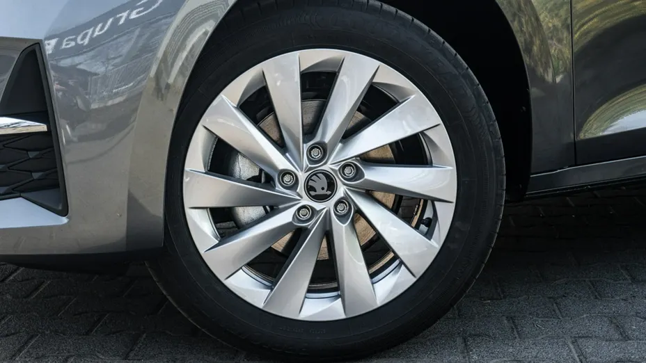SKODA Octavia -