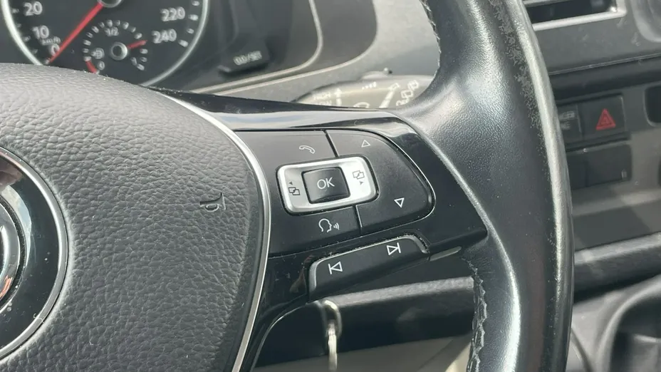 VOLKSWAGEN Caravelle -