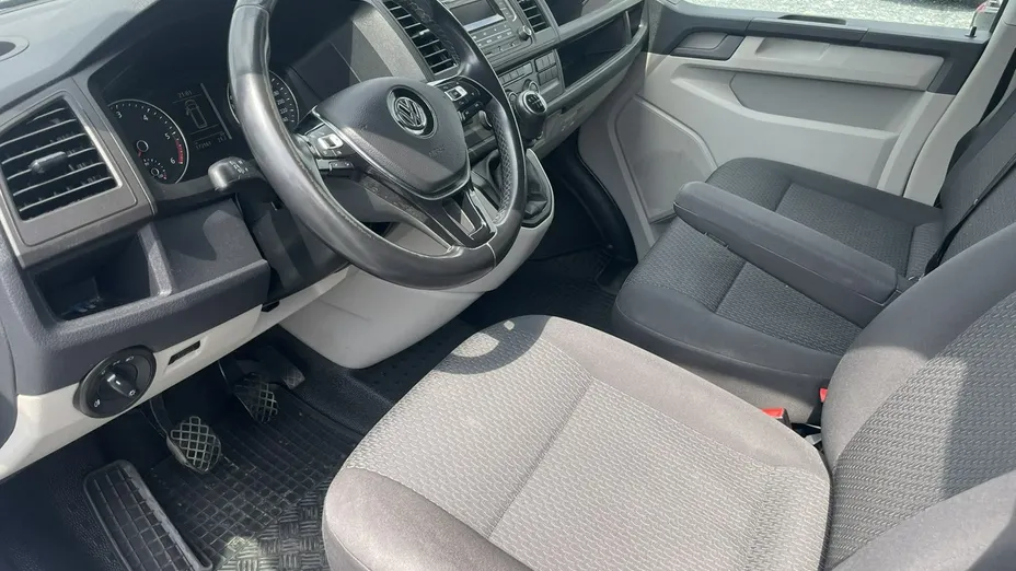 VOLKSWAGEN Caravelle -