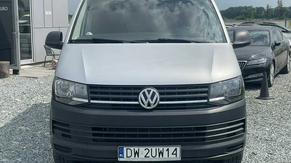 VOLKSWAGEN Caravelle -