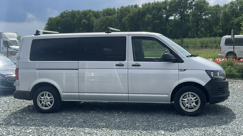 VOLKSWAGEN Caravelle -