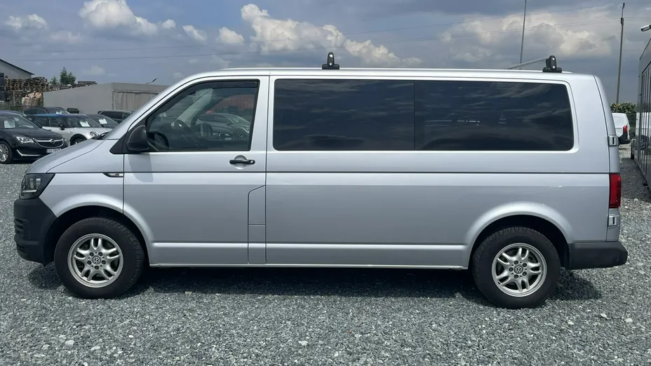 VOLKSWAGEN Caravelle -