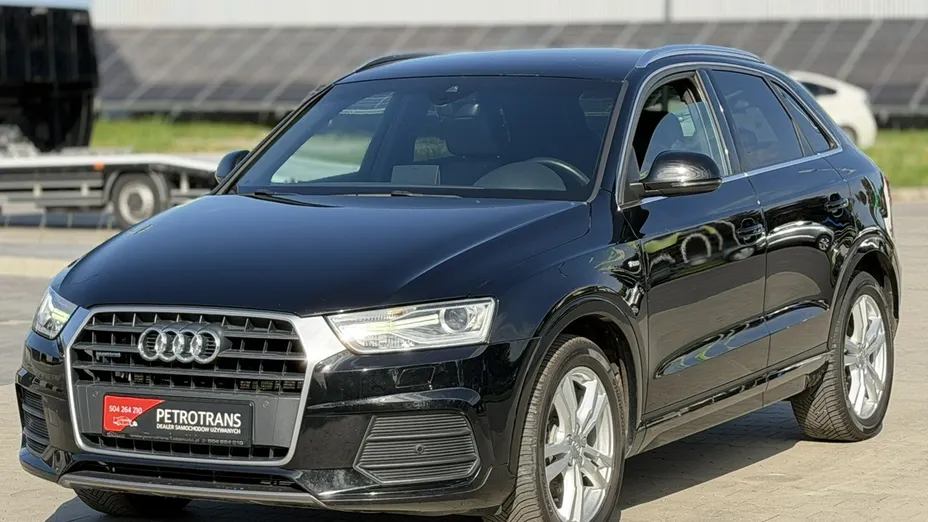 AUDI Q3 -