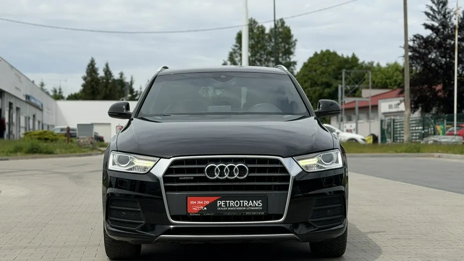 AUDI Q3 -