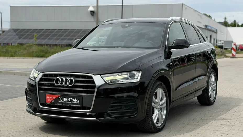 AUDI Q3 -