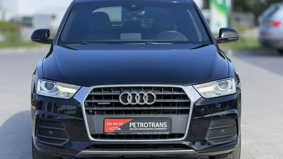 AUDI Q3 -