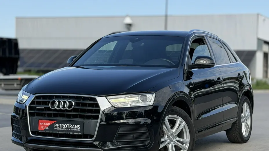 AUDI Q3 -